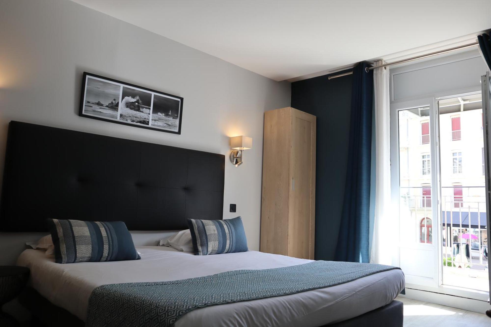 Double Room Balcony Sea View